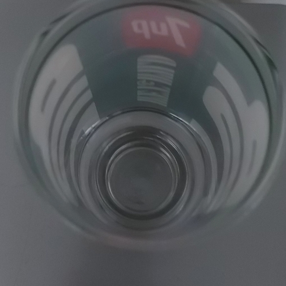 Vintage 7 Up "Wet & Wild" and "The Uncola" Glass - Picture 5 of 6